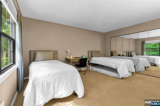 101 E Oak Street F6, Oakland, NJ 07436