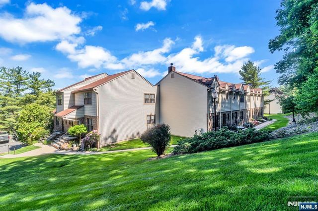 101 E Oak Street F6, Oakland, NJ 07436
