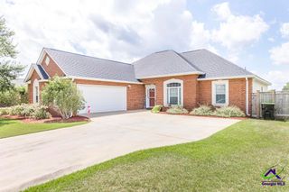 121 ELIZABETH Drive, Byron, GA 31008