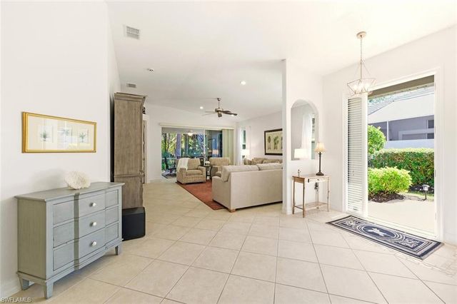 1822 Tarpon Bay DR S # 92, Naples, FL 34119