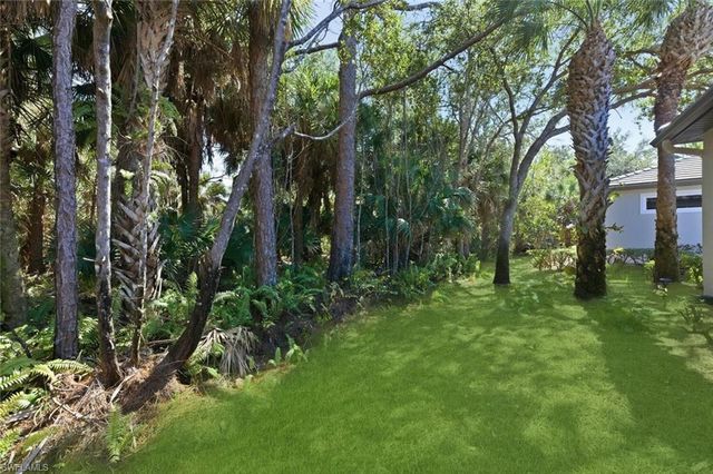 1822 Tarpon Bay DR S # 92, Naples, FL 34119