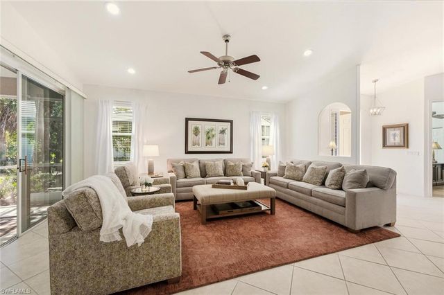 1822 Tarpon Bay DR S # 92, Naples, FL 34119