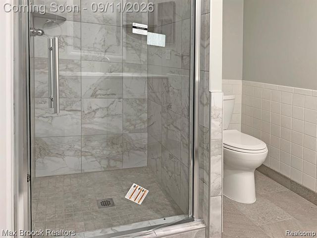 42160 E Woodward Avenue 11, Bloomfield Hills, MI 48304