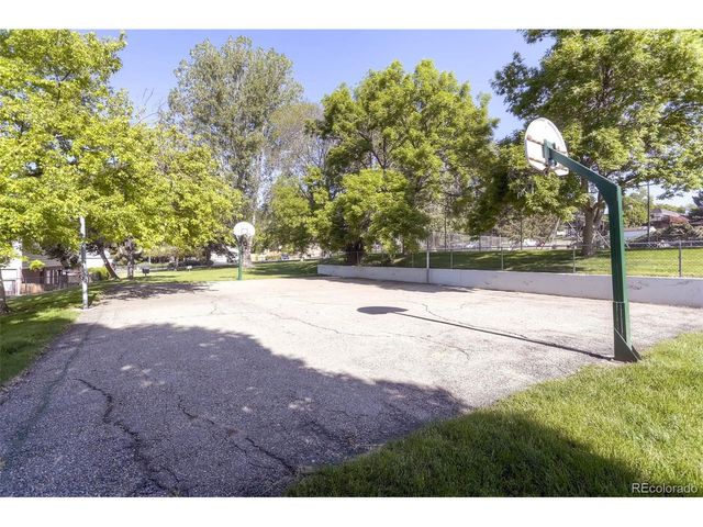 9859 Croke Dr, Denver, CO 80260