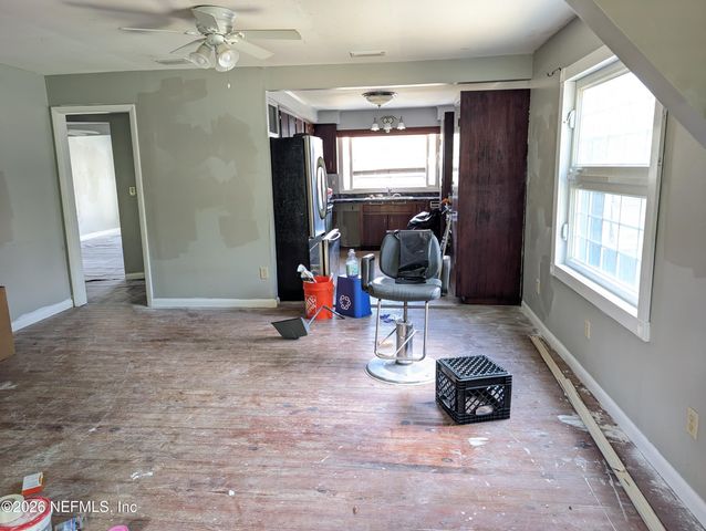 244 5TH Way, Interlachen, FL 32148