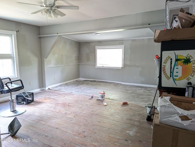 244 5TH Way, Interlachen, FL 32148