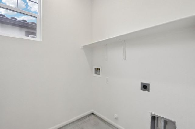 2211 Daisy Drive, Hollister, CA 95023