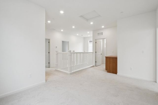 2211 Daisy Drive, Hollister, CA 95023