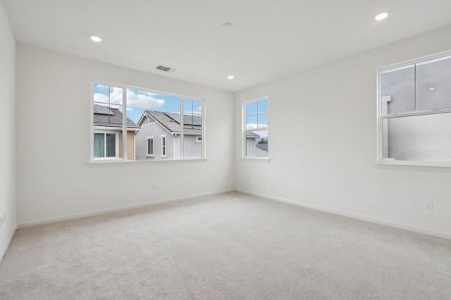 2211 Daisy Drive, Hollister, CA 95023