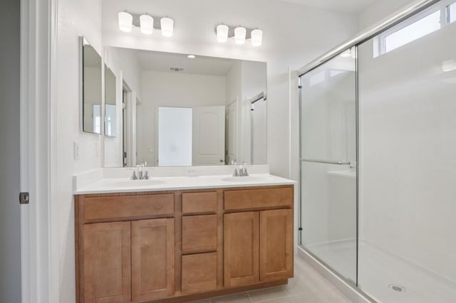 2211 Daisy Drive, Hollister, CA 95023