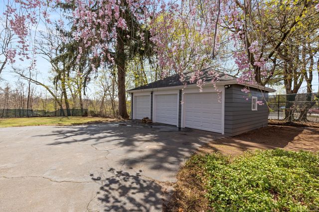 60 Mill Street, New Britain, CT 06051