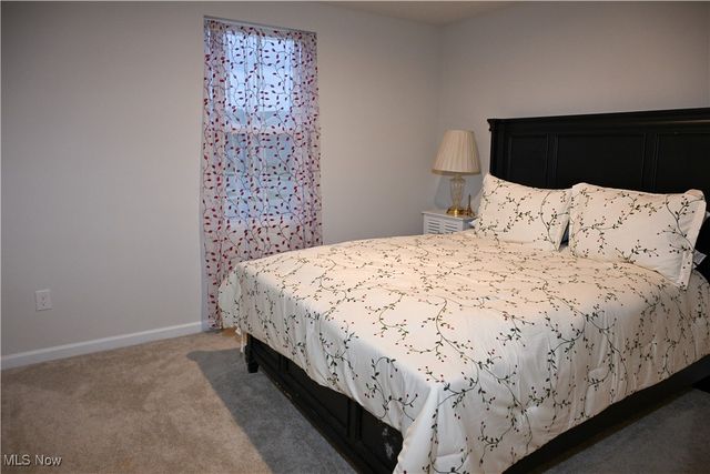 1020 Sandstone Avenue, Akron, OH 44312