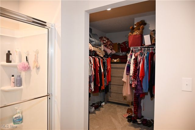 1020 Sandstone Avenue, Akron, OH 44312