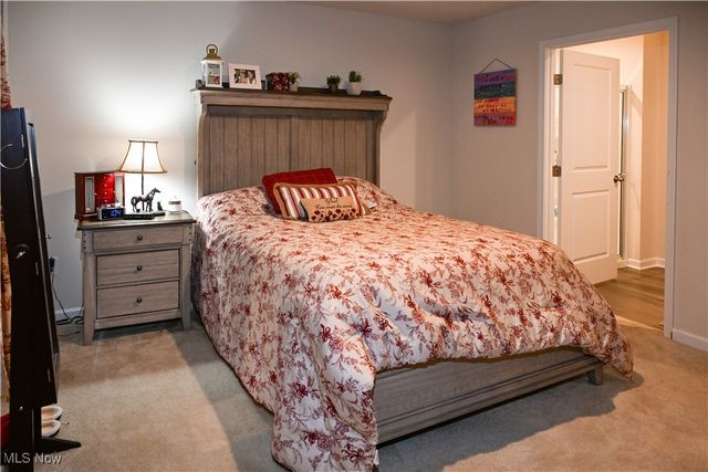 1020 Sandstone Avenue, Akron, OH 44312