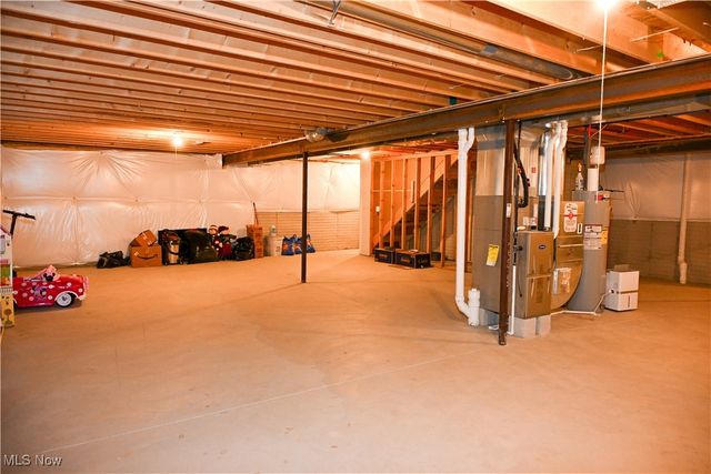 1020 Sandstone Avenue, Akron, OH 44312