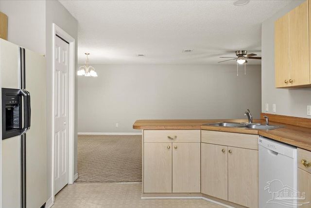 6886 Kapok Dr, Milton, FL 32583