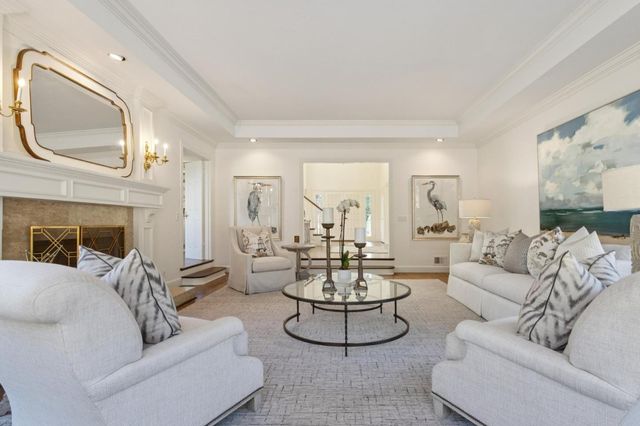 1080 Macadamia Drive, Hillsborough, CA 94010