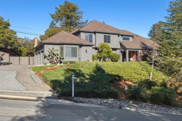 1080 Macadamia Drive, Hillsborough, CA 94010