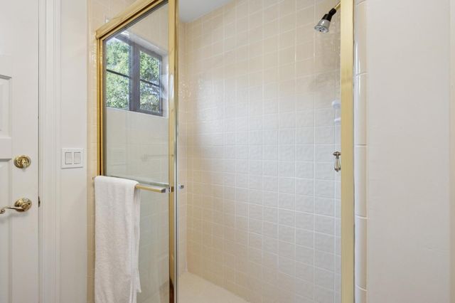 1080 Macadamia Drive, Hillsborough, CA 94010