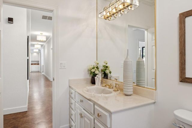 1080 Macadamia Drive, Hillsborough, CA 94010