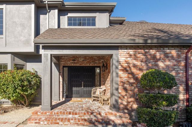 1080 Macadamia Drive, Hillsborough, CA 94010