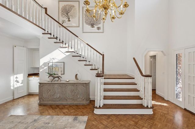 1080 Macadamia Drive, Hillsborough, CA 94010