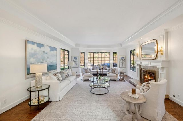 1080 Macadamia Drive, Hillsborough, CA 94010