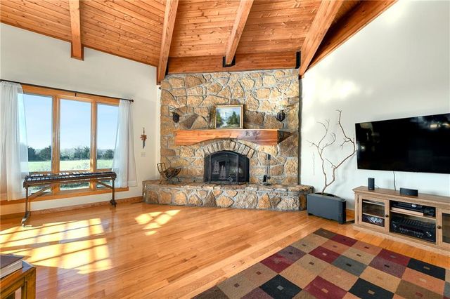 32846 Block Road, Paola, KS 66071