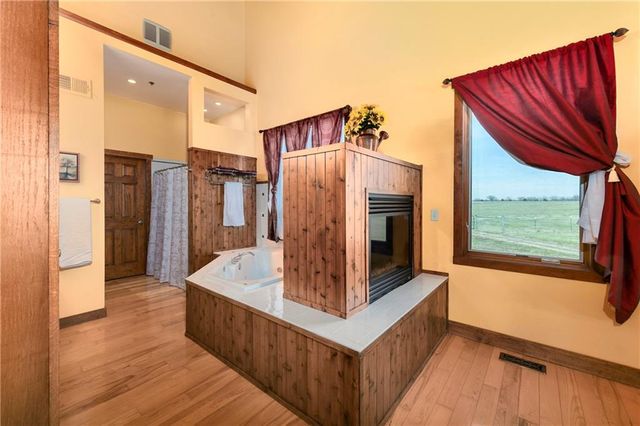 32846 Block Road, Paola, KS 66071