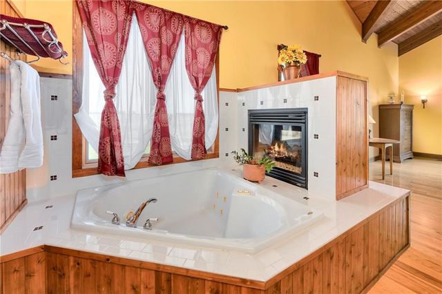 32846 Block Road, Paola, KS 66071