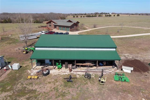32846 Block Road, Paola, KS 66071