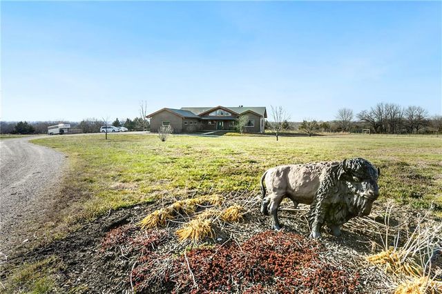32846 Block Road, Paola, KS 66071