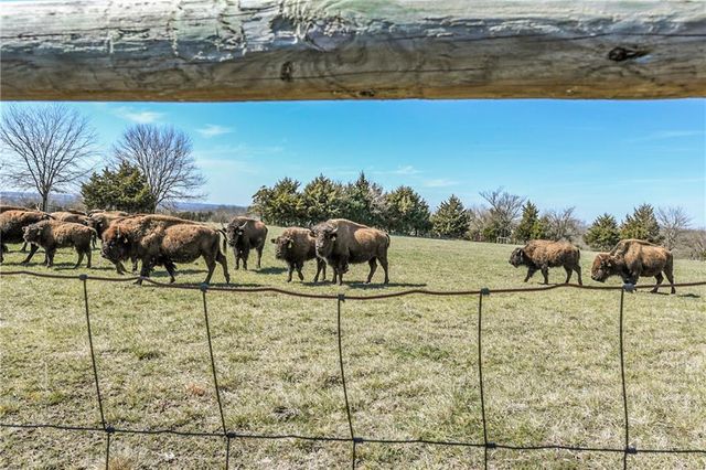 32846 Block Road, Paola, KS 66071