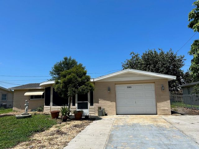 2203 MAUREEN DRIVE, Holiday, FL 34690