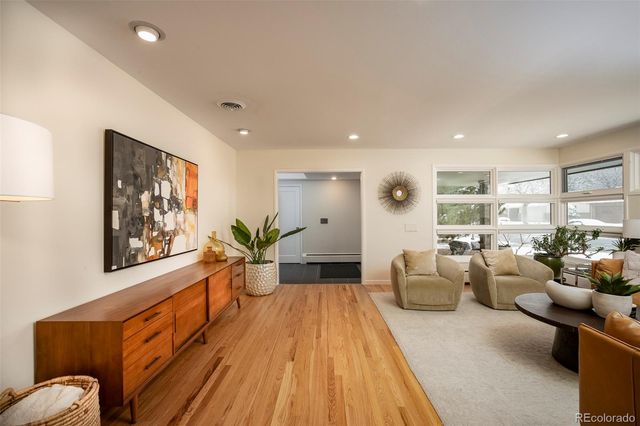 3977 S Jasmine Street, Denver, CO 80237