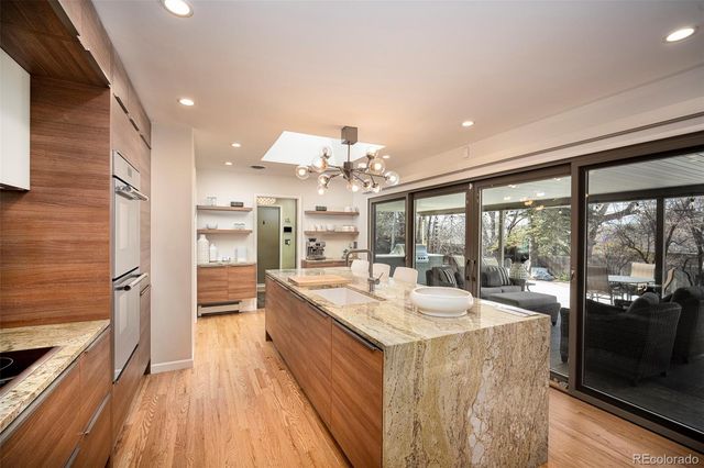 3977 S Jasmine Street, Denver, CO 80237