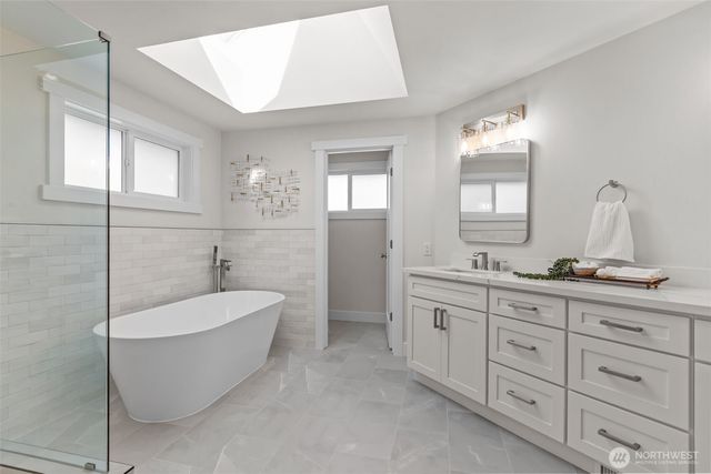 12470 NE 162nd Street, Woodinville, WA 98072