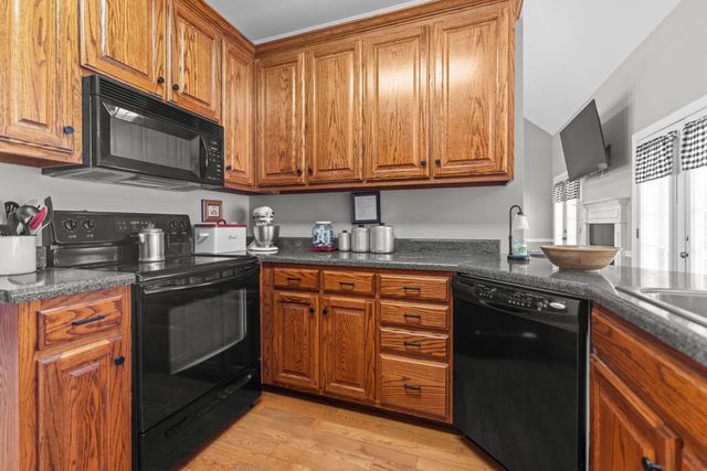 103 Canary Ln, Shelbyville, TN 37160