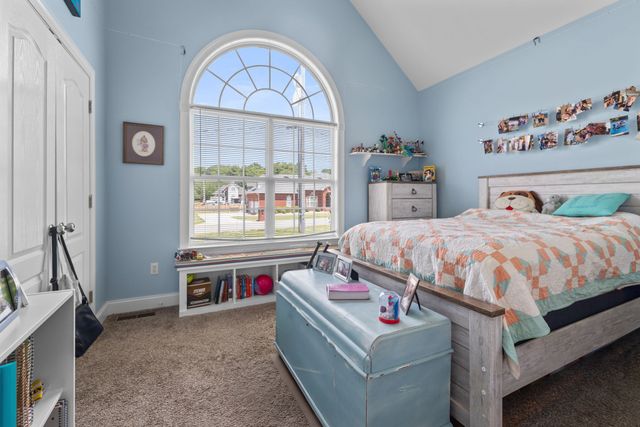103 Canary Ln, Shelbyville, TN 37160