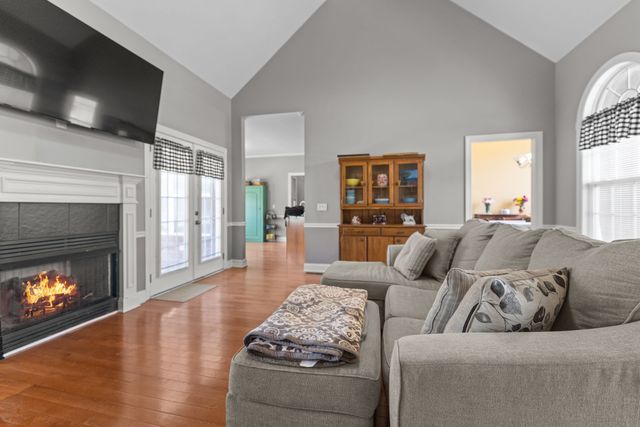 103 Canary Ln, Shelbyville, TN 37160