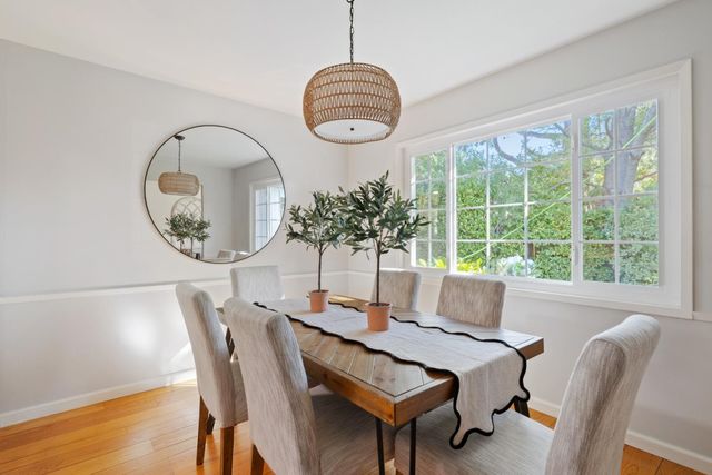 1527 Laurel Place, Menlo Park, CA 94025