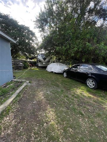 23110 SW 123rd Ct, Miami, FL 33170