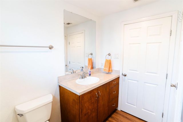 119 S Carroll Street, La Porte, TX 77571