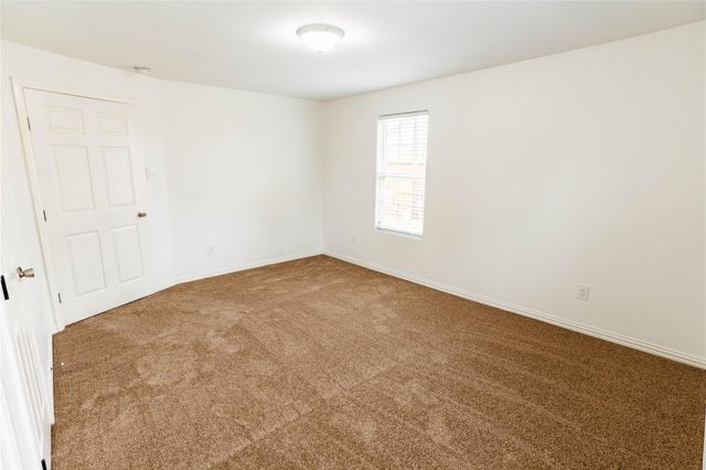 119 S Carroll Street, La Porte, TX 77571