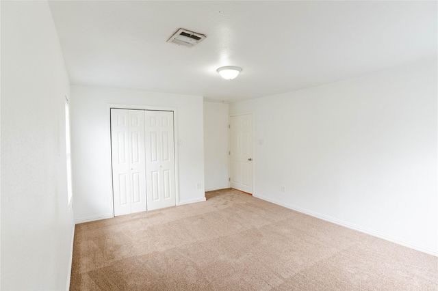 119 S Carroll Street, La Porte, TX 77571