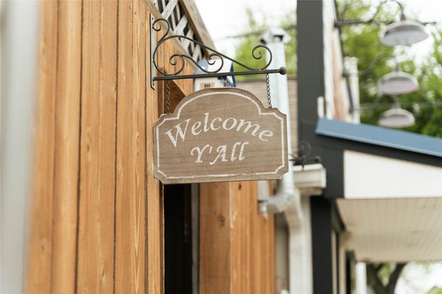 119 S Carroll Street, La Porte, TX 77571