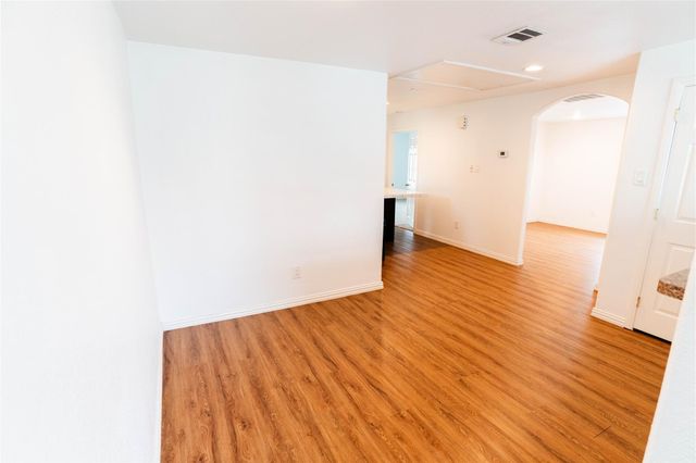 119 S Carroll Street, La Porte, TX 77571