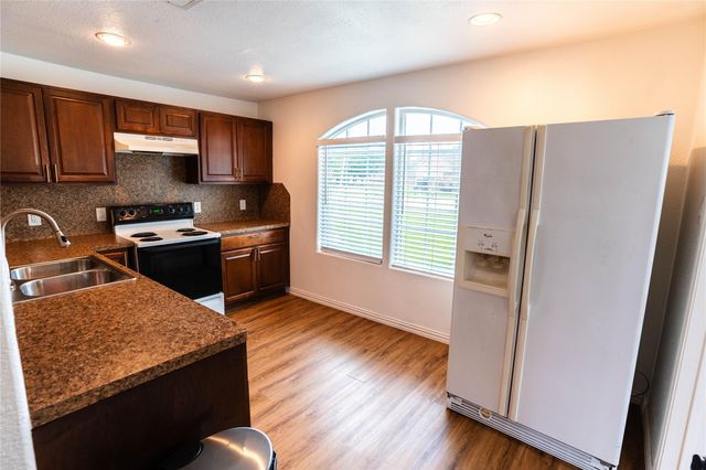 119 S Carroll Street, La Porte, TX 77571