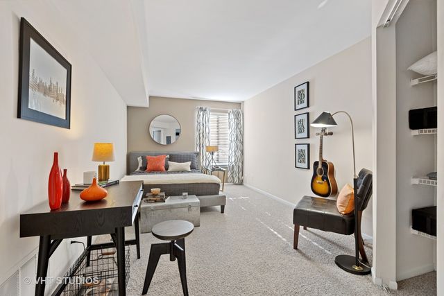 1903 Brookdale Drive 208, Naperville, IL 60563