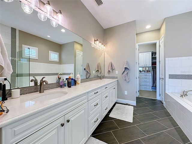 264 SILVER MAPLE ROAD, Groveland, FL 34736